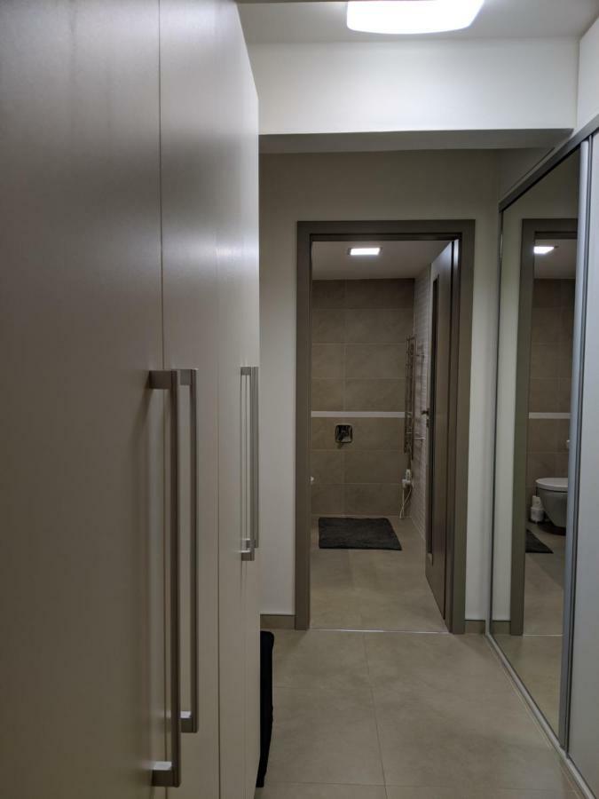 Ap10 - Apartments 4U Brezinova "Overnight Simply" Градец-Кралове Экстерьер фото